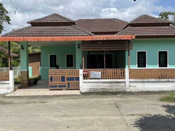 3 Bedroom Single Family Home @ Beautiful house with spacious layout!