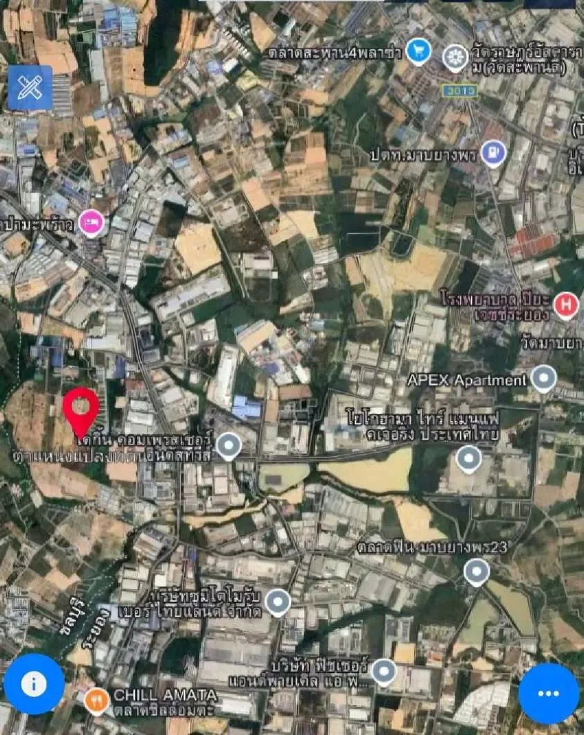 Pluak Daeng District