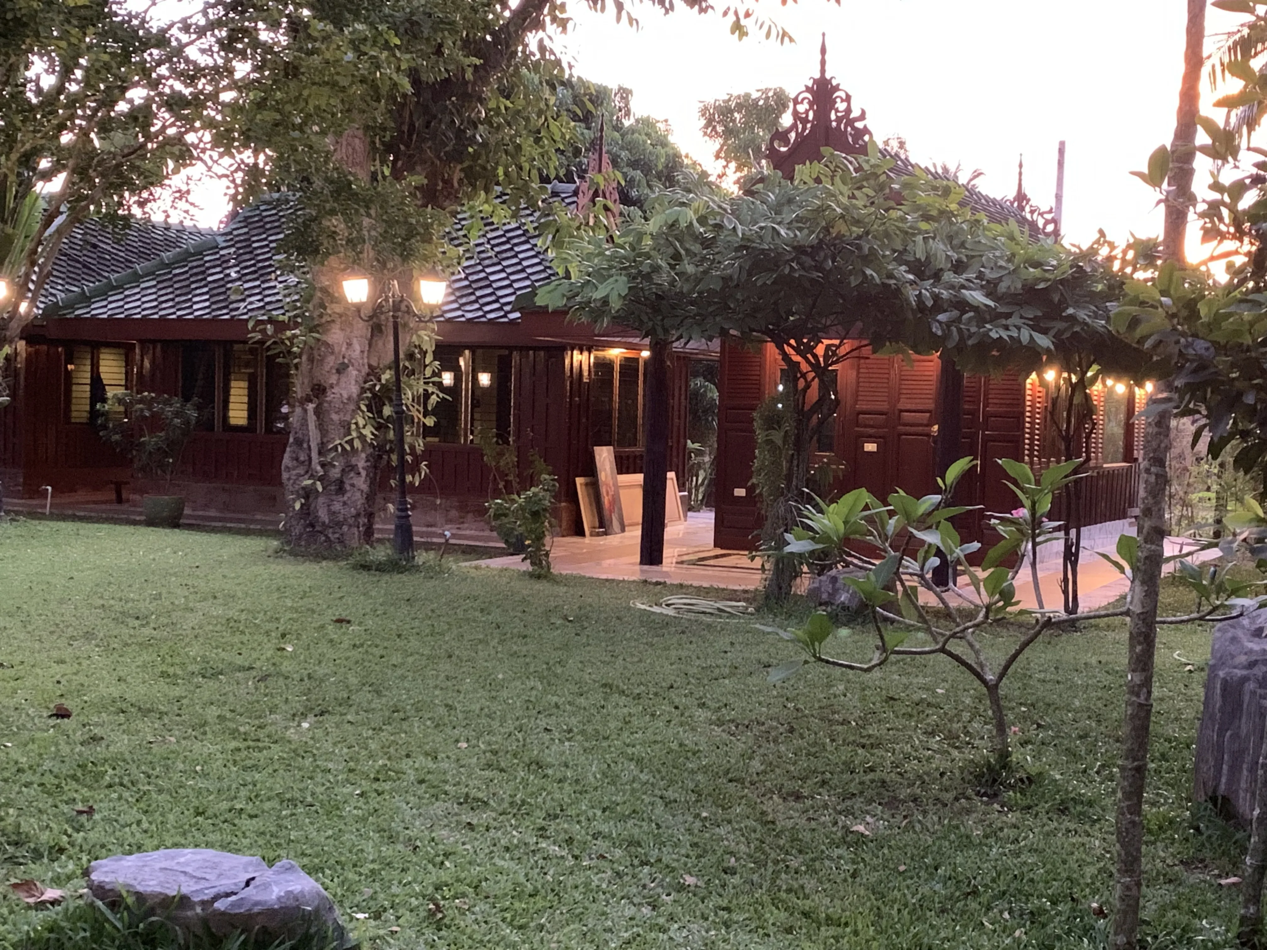 9 Bedroom Villa @ Luxury Villla for Sale in Mueang Rayong